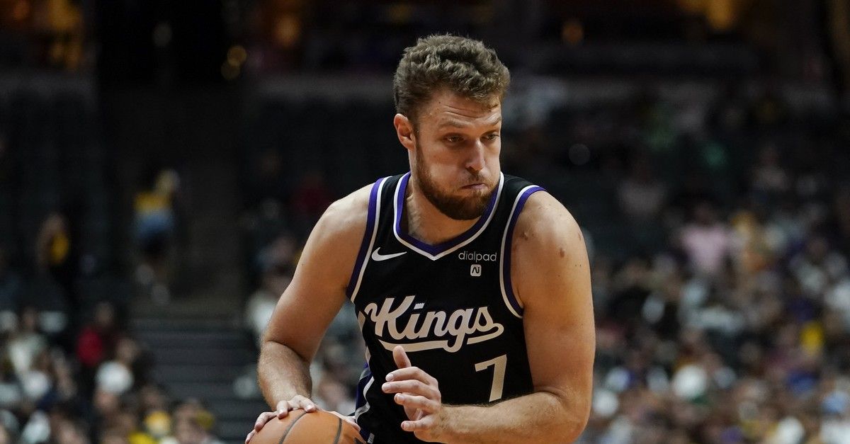 Kings 106-114: The Kings cruise past Phoenix with a great performance by Sasha Vezhenkov