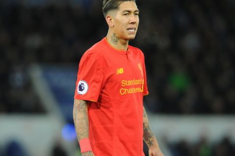 Liverpools Roberto Firmino during the English Premier League soccer match between Leicester City and Liverpool at the King Power Stadium in Leicester, England, Monday, Feb. 27, 2017. (AP Photo/Rui Vieira)
