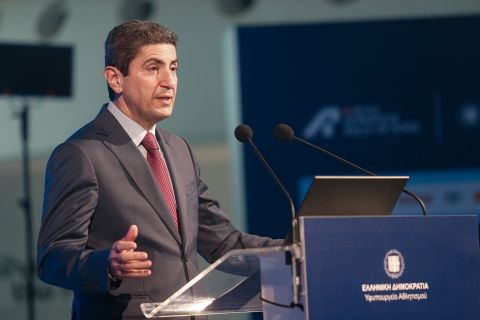 Αυγενάκης: "Ήταν λάθος η ένταξη της διαιτησίας στις ΕΠΣ και θα διορθωθεί"