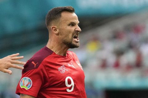 Ο Χάρις Σεφέροβιτς ανοίγει το σκορ για την Ελβετία κόντρα στην Τουρκία στο Euro 2020