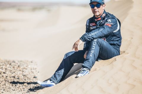 Ο Loeb στο Ράλι Dakar με την Peugeot!