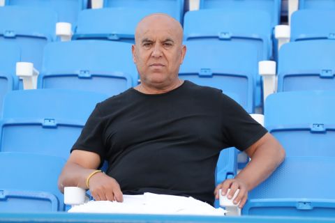 Ο μεγαλομέτοχος του Ιωνικού, Γιάννης Τσιριγώτης, στο γήπεδο της Νίκαιας | Κυριακή 23 Μαΐου 2021