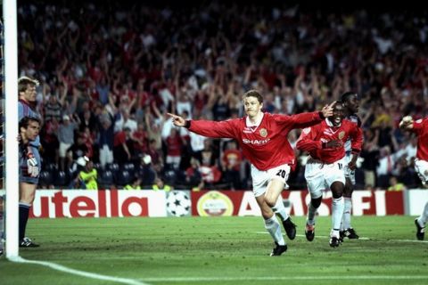 26 May 1999:  Ole Gunnar Solskjaer of Manchester United celebrates his late winner during the UEFA Champions League Final against Bayern Munich at the Nou Camp in Barcelona, Spain. United scored twice in injury time to win 2-1. \ Mandatory Credit: Ben Radford /Allsport