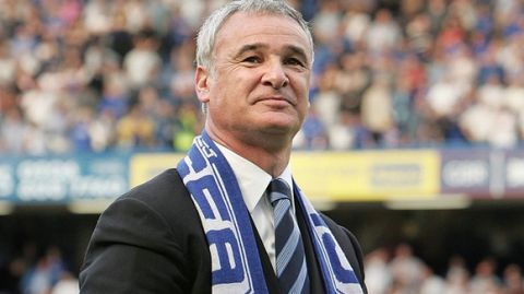 CHELSEA'S MANAGER RANIERI LOOKS AT THE CROWD AFTER ENGLISH PREMIER LEAGUE SOCCER MATCH AGAINST LEEDS IN LONDON.  Chelsea's Italian manager Claudio Ranieri looks at the crowd after winning their English premier league soccer match against Leeds at Stamford Bridge in London, May 15, 2004. Newspapers in Britain and Portugal have speculated that Porto coach Jose Mourinho will replace Italian manager Claudio Ranieri as Chelsea manager at Stamford Bridge next season. Ranieri has taken Chelsea to second place in the premier league and the Champions League semi-finals but said last week that he did not expect to be kept on. Chelsea won the match 1-0. NO ONLINE/INTERNET USAGE WITHOUT FAPL LICENCE. FOR DETAILS SEE WWW.FAPLWEB.COM. REUTERS/Peter Macdiarmid
Reuters / Picture supplied by Action Images *** Local Caption *** RBBORH2004051500531.jpg