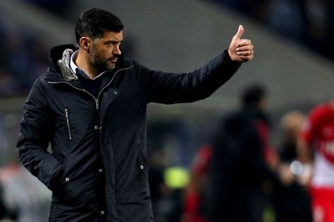 Porto coach Sergio Conceicao gestures during the Champions League group G soccer match between FC Porto and AS Monaco at the Dragao stadium in Porto, Portugal, Wednesday, Dec. 6, 2017. (AP Photo/Luis Vieira)
