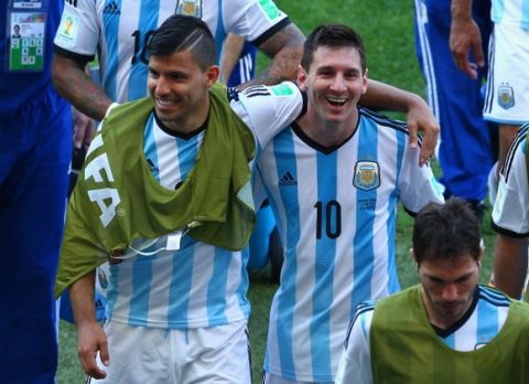 BELO HORIZONTE, BRAZIL - JUNE 21: Sergio Aguero (L) and Lionel Messi of Argentina react while walking off the field after defeating Iran 1-0 during the 2014 FIFA World Cup Brazil Group F match between Argentina and Iran at Estadio Mineirao on June 21, 2014 in Belo Horizonte, Brazil.  (Photo by Ian Walton/Getty Images)