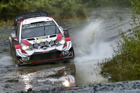WRC: Μια ανάσα από τη νίκη ο Τάνακ στην Ουαλία