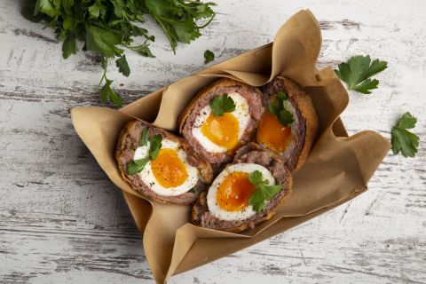 Τα σκωτσέζικα αυγά της Αγγλίας φέρνουν τη γεύση σπίτι σου