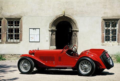 Alfa Romeo 8C: Η καλλονή της δεκαετίας του '30 που θριάμβευσε στο Mille Miglia, τη Monza και το Le Mans
