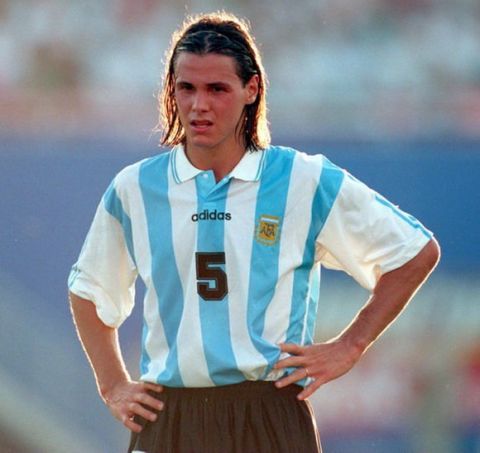 30 JUN 1994:  FERNANDO REDONDO OF ARGENTINA IN ACTION DURING THE 1994 WORLD CUP MATCH ARGENTINA V BULGARIA IN FOXBORO, MASSACHUSETTS. Mandatory Credit: David Cannon/ALLSPORT