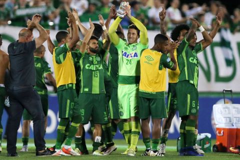 Μοιρασιά του τροπαίου Copa Sudamericana ζητάει η ΠΟ Βραζιλίας