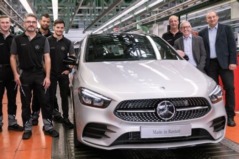 Mercedes-Benz Werk startet Produktion der neuen B-Klasse 

Mercedes-Benz Rastatt plant starts production of the new B-Class 