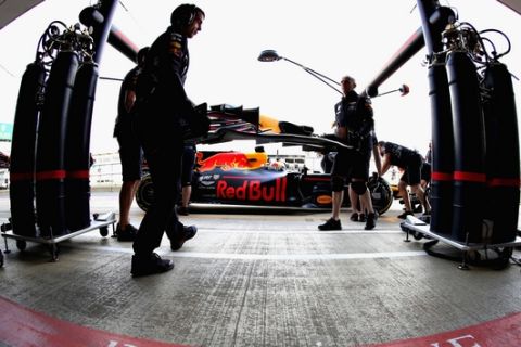 Ποινή 5 θέσεων και για τον Ricciardo