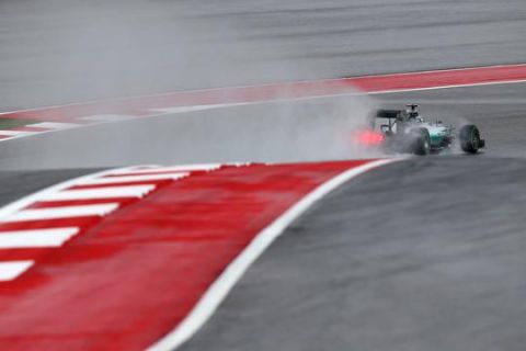AUSTIN, TX - OCTOBER 23:  Nico Rosberg of Germany and Mercedes GP drives during practice for the United States Formula One Grand Prix at Circuit of The Americas on October 23, 2015 in Austin, United States.  (Photo by Dan Istitene/Getty Images)