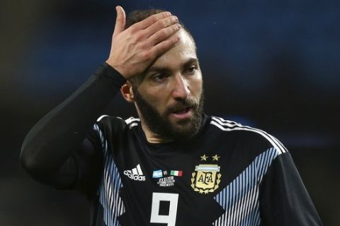Argentina's Gonzalo Higuain during the International Friendly soccer match between Argentina and Italy at the Etihad Stadium in Manchester, England, Friday, March 23, 2018. (AP Photo/Dave Thompson)