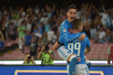 Napoli's Arkadiusz Milik (R) jubilates with his teammate Jose Callejon after scoring the goal during the Italian Serie A soccer match SSC Napoli vs AC Milan at San Paolo stadium in Naples, Italy, 27 August 2016.
ANSA/CESARE ABBATE