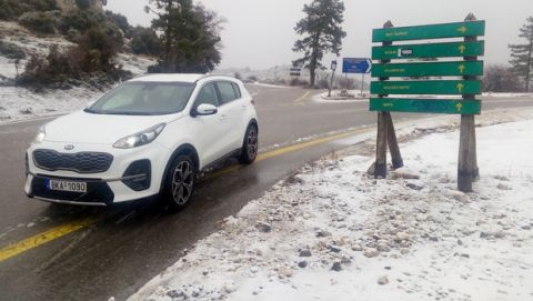 Στη χιονισμένη Πάρνηθα με το νέο Kia Sportage