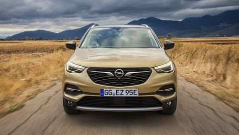 Τι δείχνει το μπλε φως του Opel Grandland X