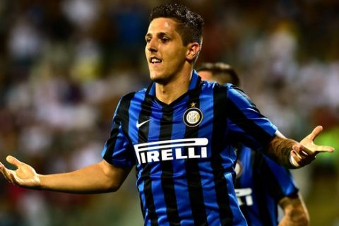Inter Milan's midfielder from Montenegro Stevan Jovetic celebrates after scoring a goal during the Italian Serie A football match Carpi Vs Inter Milan at the Alberto Braglia Stadium in Modena on August 30, 2015. AFP PHOTO / GIUSEPPE CACACE        (Photo credit should read GIUSEPPE CACACE/AFP/Getty Images)