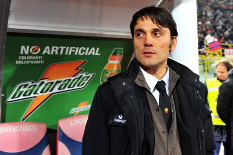BOLOGNA, ITALY - FEBRUARY 23:  Roma coach, Vincenzo Montella looks on during the Serie A match between Bologna FC and AS Roma at Stadio Renato Dall'Ara on February 23, 2011 in Bologna, Italy.  (Photo by Roberto Serra/Getty Images)