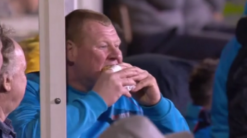 Στοιχηματική εταιρεία έδινε πιθανότητες στο ότι παίκτης της Σάτον θα έτρωγε σάντουϊτς!