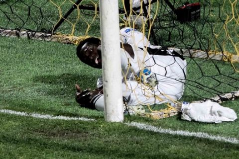 Ο Μουσά Ουαγκέ μετά τον τραυματισμό του