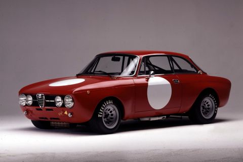 Classic Cars Alfa Romeo Giulia GTA 1300 Junior & 1750/2000 GT Am: Οικογενειακή υπόθεση