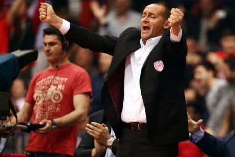 Αγγελόπουλος: "Μόνο 100 εμπιστεύτηκαν την ομάδα!"