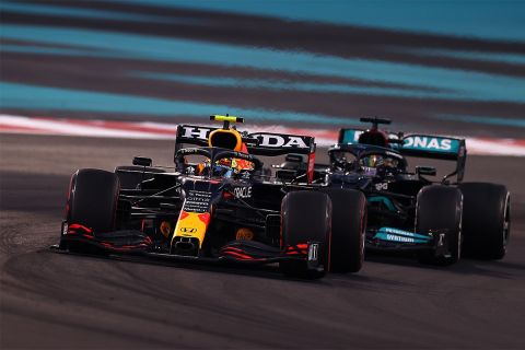 Formula 1: Λεκλέρ και Χάμιλτον μιλούν για τον "διαφορετικό" Φερστάπεν στις μάχες τους