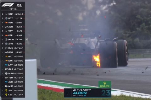 Formula 1, Ίμολα: Πήρε φωτιά και εξερράγη το φρένο του Άλμπον, κόκκινη σημαία στις κατατακτήριες
