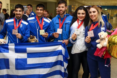 Η άφιξη της ελληνικής αποστολής στην Αθήνα μετά το Ευρωπαϊκό Πρωτάθλημα Καράτε 2021 (24 Μαΐου 2021)