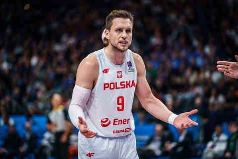EuroBasket 2022: Ο Ματέους Πονίτκα "έπαιξε" στο SPORT24 με τις φήμες για το ενδιαφέρον της Βίρτους Μπολόνια