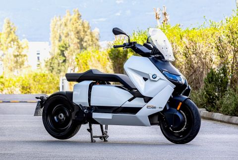 Top 10 ηλεκτρικά scooters που οδηγείς με δίπλωμα αυτοκινήτου