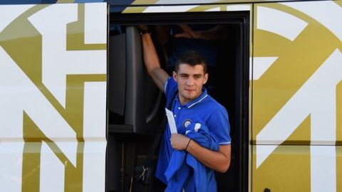 BRUNECK, ITALY - AUGUST 03:  Mateo Kovacic of FC Internazionale arrives to Bruneck on August 3, 2015 in Bruneck, Italy.  (Photo by Claudio Villa - Inter/Getty Images)