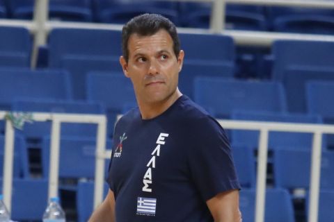 Ο Δημήτρης Ιτούδης σε προπόνηση της Εθνικής ομάδας μπάσκετ
