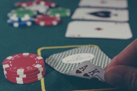 Οδηγός για πρωτάρηδες: 5 πράγματα που πρέπει να ξέρεις για το online Casino