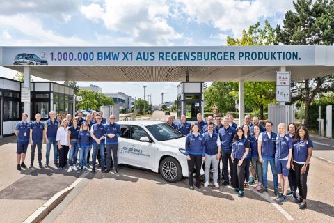 BMW iX1 Regensburg 1mil