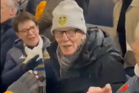 Λιντς: 98χρονος οπαδός της με άνοια αναγνώρισε τον ύμνο της ομάδας