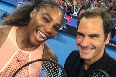 Φέντερερ και Σερένα έβγαλαν selfie: 43 Grand Slam τίτλοι σε μια φωτογραφία