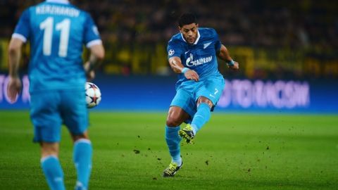 DORTMUND, GERMANY - MARCH 19:  Hulk of Zenit shoots to score the opening goal during the UEFA Champions League round of 16, second leg match between Borussia Dortmund and FC Zenit at Signal Iduna Park on March 19, 2014 in Dortmund, Germany.  (Photo by Lars Baron/Bongarts/Getty Images)