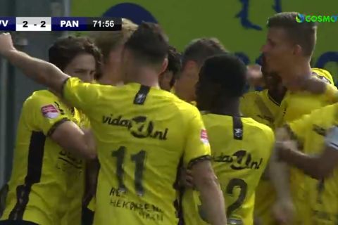Οι παίκτες της Φένλο πανηγυρίζουν το γκολ του Φαν Ρούιγεν στη φιλική αναμέτρηση με τον Παναθηναϊκό