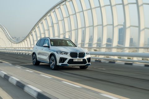 BMW iX5 Hydrogen Testing