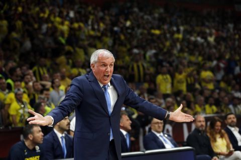 Fenerbahce head coach Zeljko Obradovic reacts during their Final Four Euroleague final basketball match between Real Madrid and Fenerbahce in Belgrade, Serbia, Sunday, May 20, 2018. (AP Photo/Darko Vojinovic)