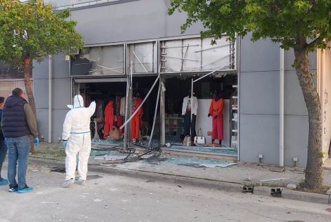 Τρομοκρατική επίθεση στη Λάρισα: Ανατίναξαν με γκαζάκια το μαγαζί του Νίκου Πιτσίλκα, υπεύθυνου διαιτησίας της ΕΟΚ