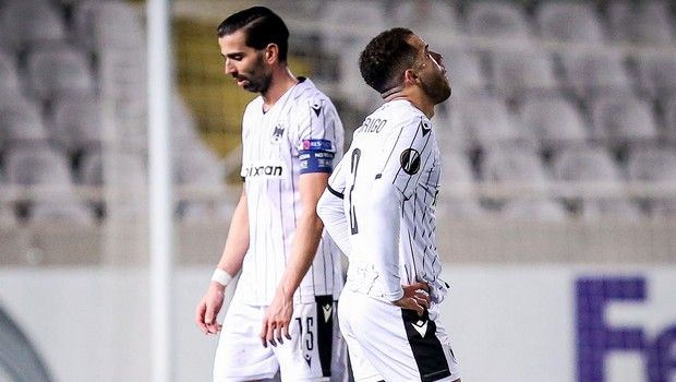 Κρέσπο και Ροντρίγκο απογοητευμένοι για την ήττα με 2-1 στο Ομόνοια - ΠΑΟΚ για την 5η αγωνιστική των ομίλων του Europa League.