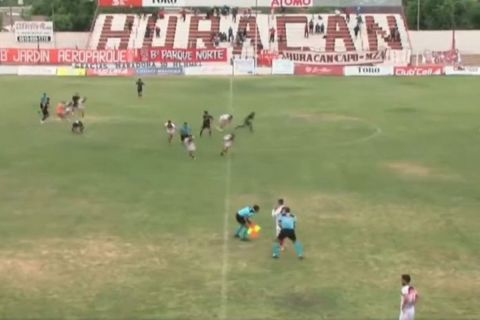 Προπονητής πυροβολήθηκε στον ώμο κατά τη διάρκεια επεισοδίων σε αγώνα Γ Εθνικής της Αργεντινής