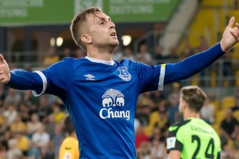 GERMANY OUT - In this July 29, 2016 picture  Everton's Gerard Deulofeu reacts after a missed chance during a soccer test match between SG  Dynamo Dresden and England's FC Everton in Dresden, eastern Germany. (Thomas Eisenhuth/dpa via AP)