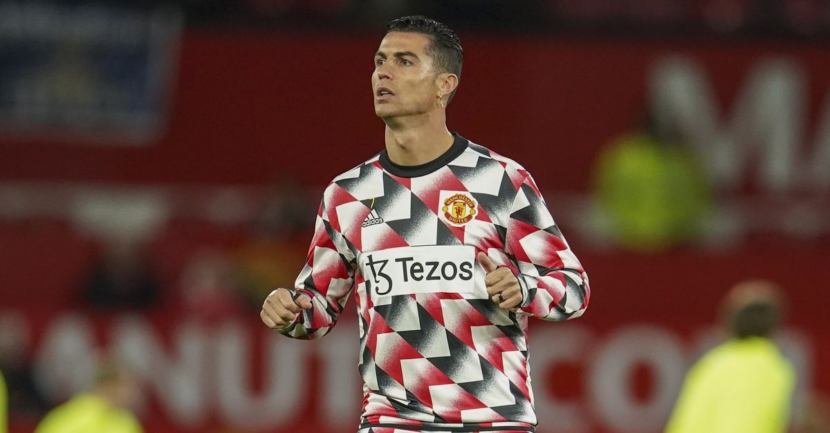 Ronaldo refused to participate as a substitute in the Manchester United match against Tottenham and was excluded from the squad