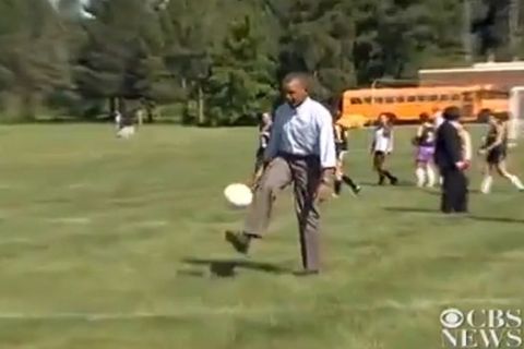 Ο Ομπάμα παίζει μπάλα!