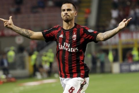 AC Milan's Suso celebrates after scoring during a Serie A soccer match between AC Milan and Cagliari, at the San Siro stadium in Milan, Italy, Sunday, Aug. 27, 2017. (AP Photo/Luca Bruno)